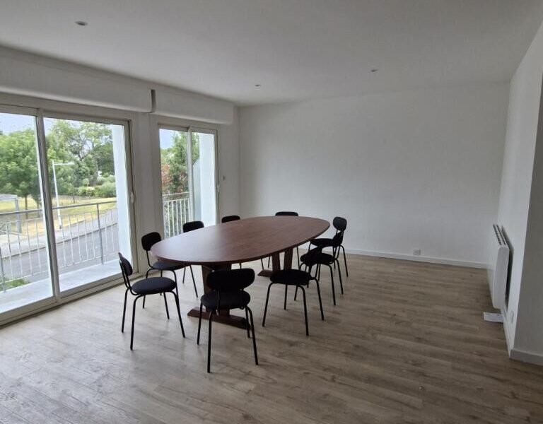 Chambre en colocation maison meublée
