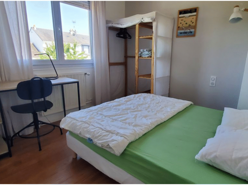 A LOUER CHAMBRE D’ETUDIANT en COLOCATION Durée 9 Mois