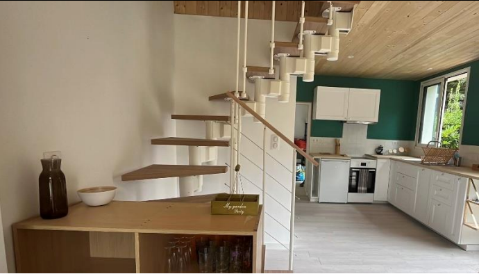 Petite maison meublée 57 m2, 2 chambres, Saint-Marc-Sur-Mer 960€ HC