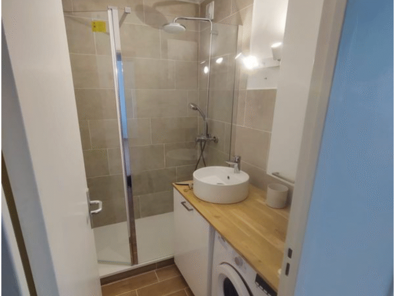 Chambre St-Nazaire 330€HC