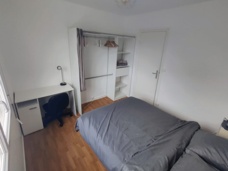 Chambre St-Nazaire 330€HC