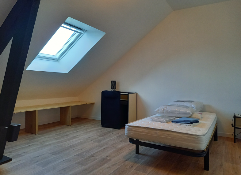 Maison 12 lits, à louer en un bail, 3500€ mensuel