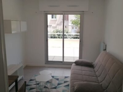 Studio 19m², Saint-Nazaire, 420€HC