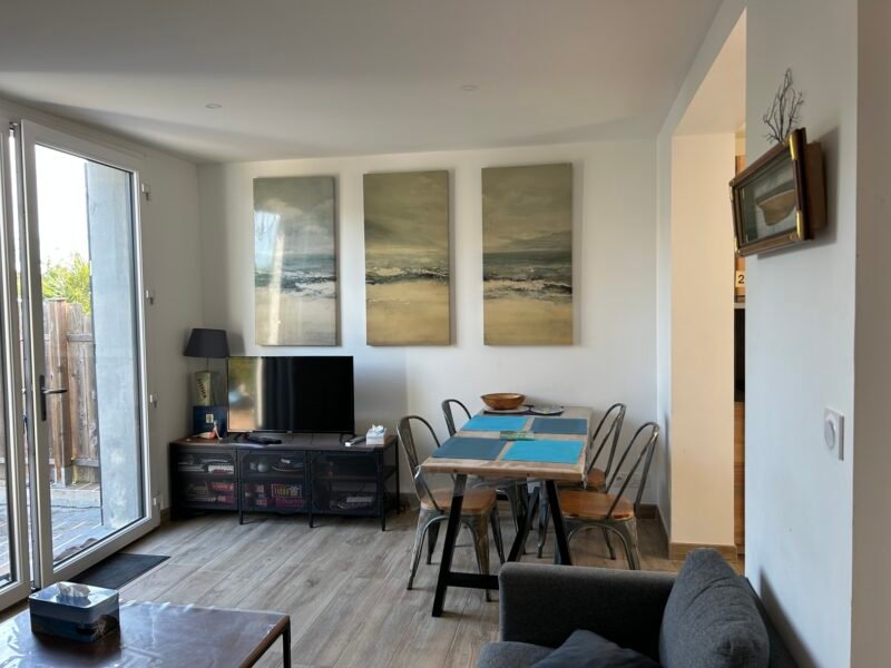 Coloc 3chambres Saint-Marc, 350€