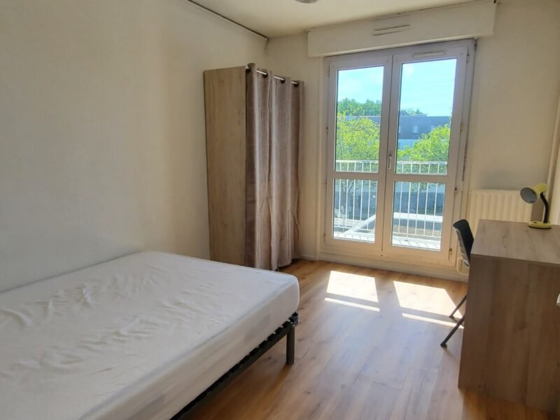  Colocation meublée 94 m², 440€CC, Saint-Nazaire