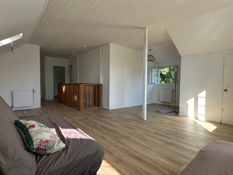 Colocation 6 chambres à saint Marc sur Mer