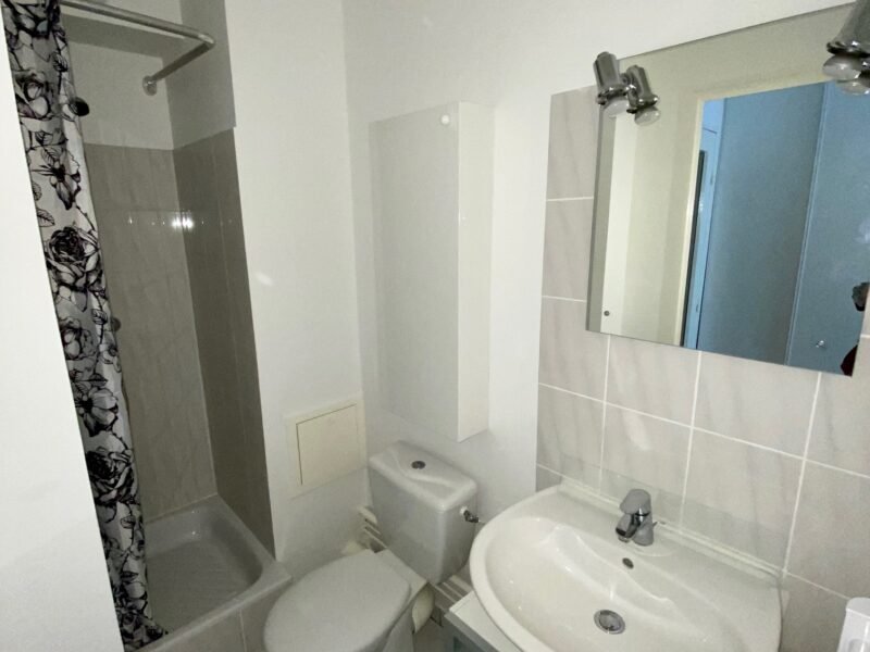 Studio meublé 18 m² – Saint-Nazaire, quartier Jardin des Plantes